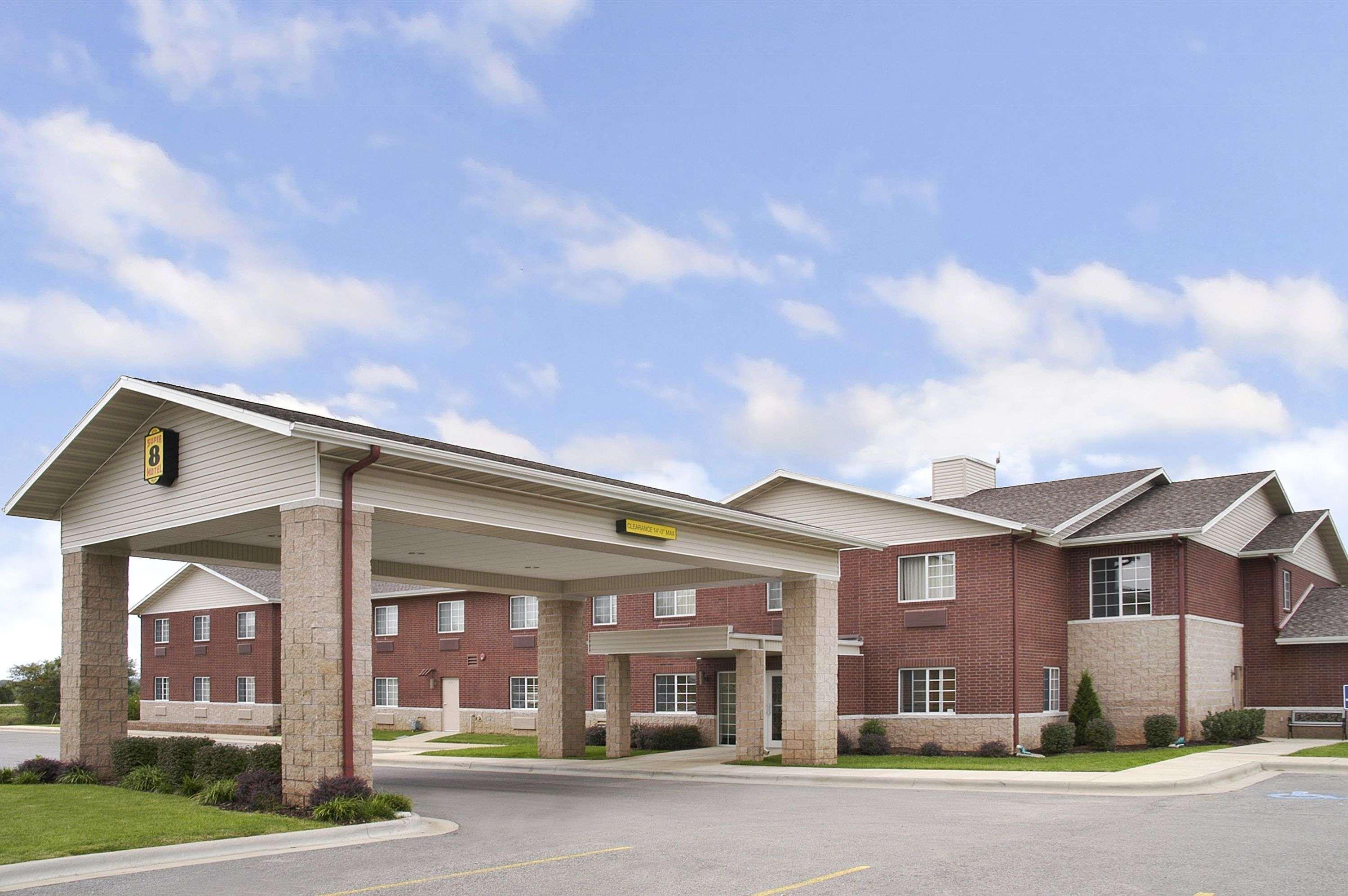 Motel Super 8 By Wyndham Ava Exterior foto